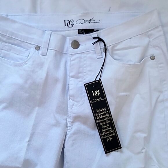 NWT, DG2 Women's Cropped Denim - Picture 2 of 7